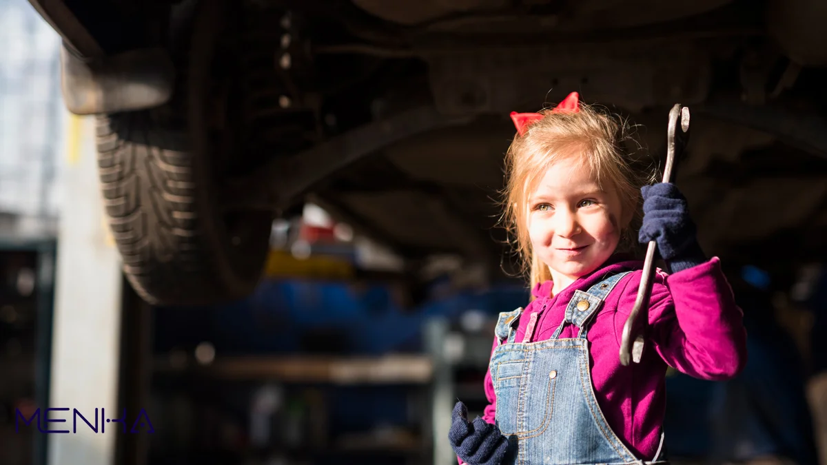 آشنایی کودک با شغل مکانیکی